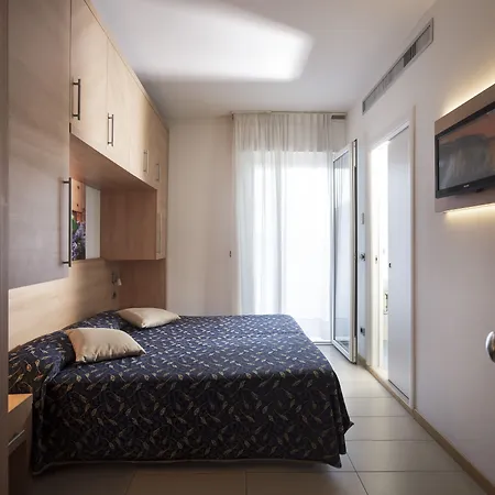 Tropical 3*