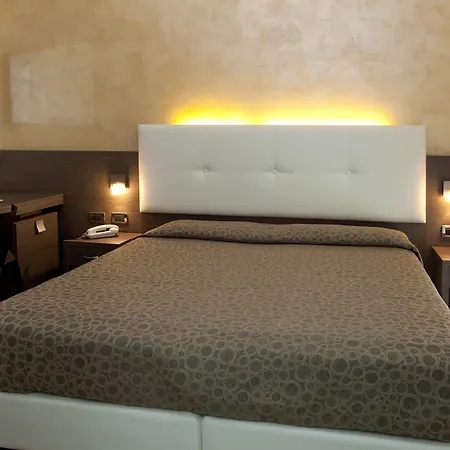 Tropical 3*