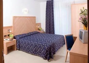 Tropical Szálloda 3*