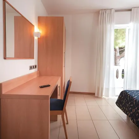 Szálloda Tropical 3*