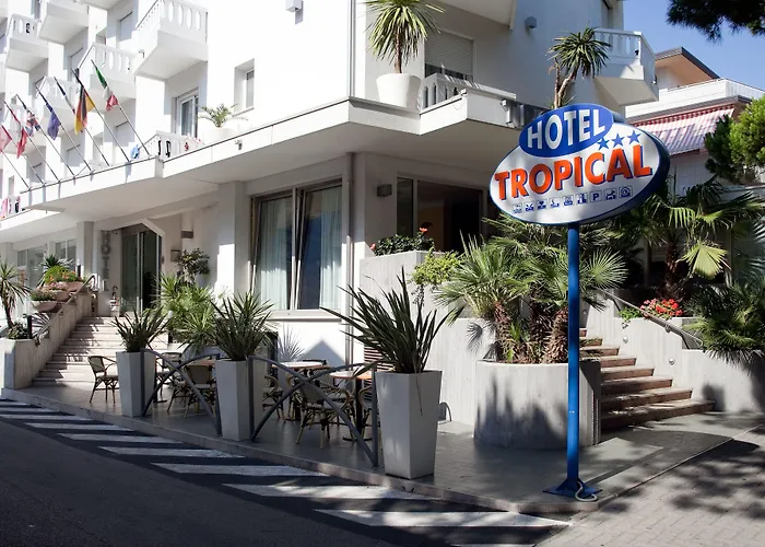 ホテル Tropical