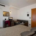Tropical Отель 3*