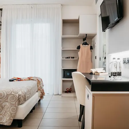 Tropical Hotel 3*